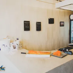 L’Instant Saumon à Pessac : reportage photographique d’un commerce artisanal