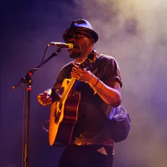 Tété au Krakatoa de Mérignac : un concert à saisir en images