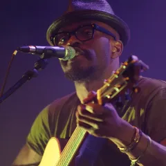 Tété au Krakatoa de Mérignac : un concert à saisir en images