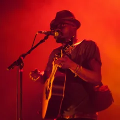 Tété au Krakatoa de Mérignac : un concert à saisir en images
