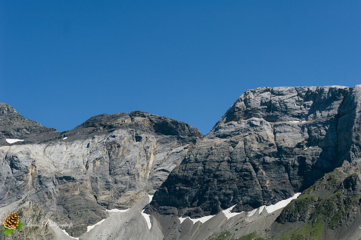 🌄 L'Épique Silence de Troumouse : Grandeur UNESCO et Respect Montagnard