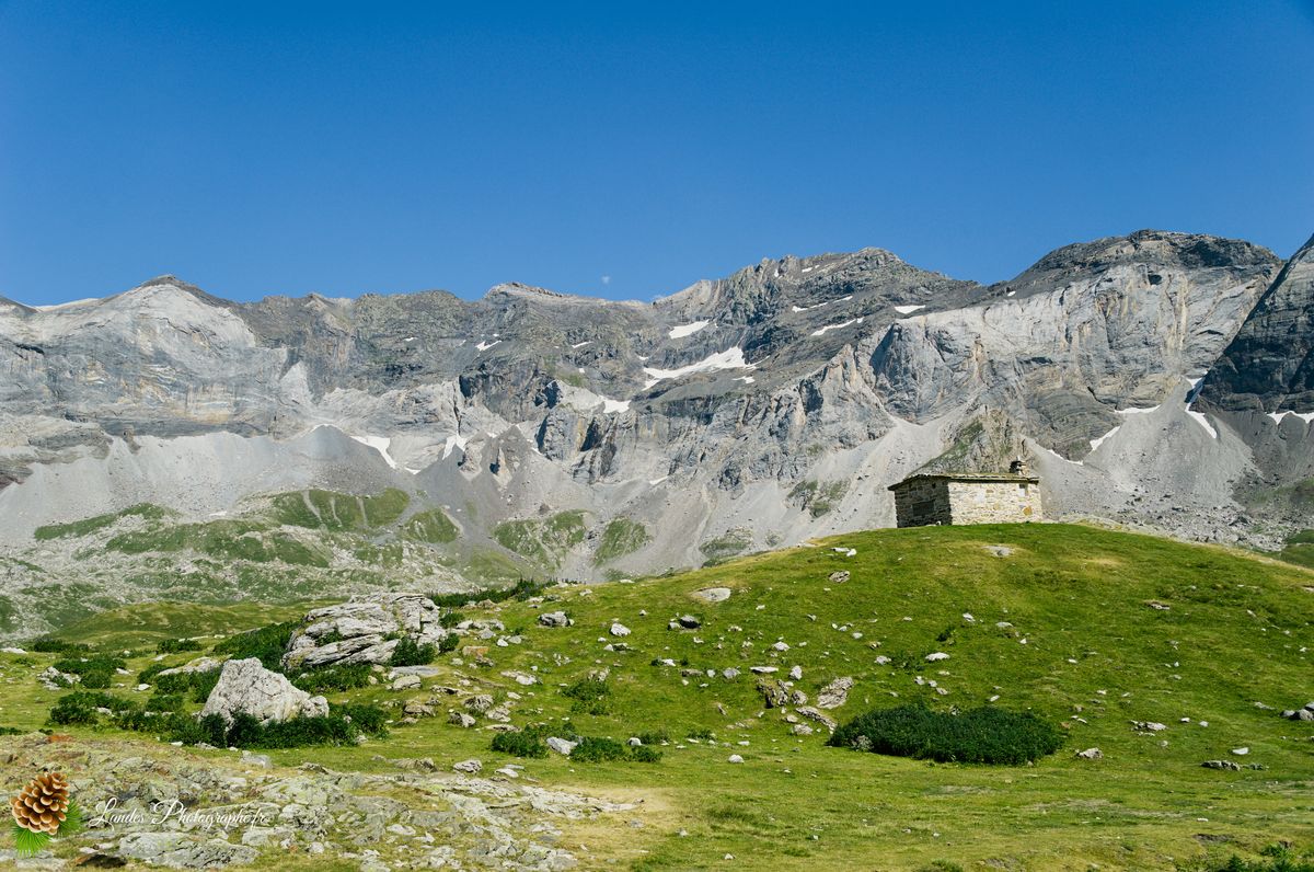 🌄 L'Épique Silence de Troumouse : Grandeur UNESCO et Respect Montagnard