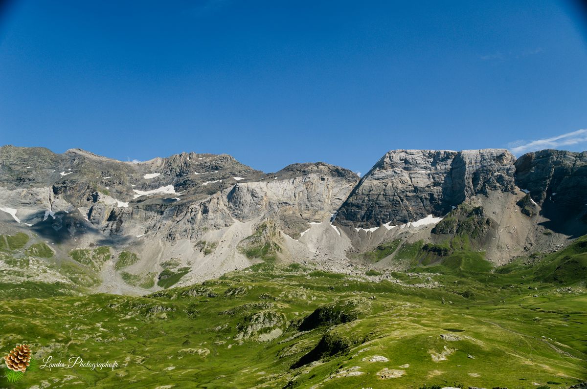 🌄 L'Épique Silence de Troumouse : Grandeur UNESCO et Respect Montagnard