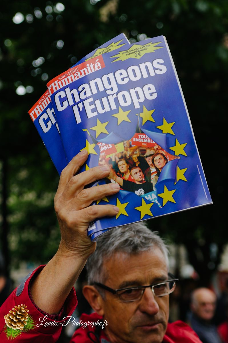📰 Photojournalisme : Couverture de la Manifestation du 1er Mai à Bordeaux
