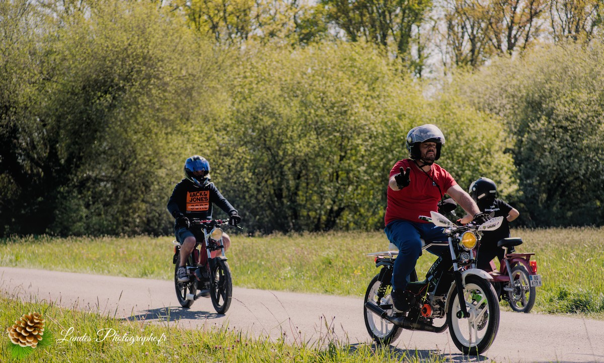 🛵 Soustons Mobs 2026 : Un Dimanche de Nostalgie et de Mélange 2-Temps à la Base de Laurens