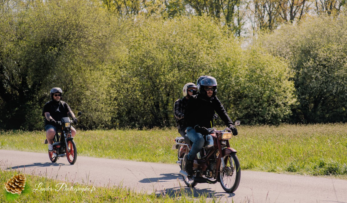 🛵 Soustons Mobs 2026 : Un Dimanche de Nostalgie et de Mélange 2-Temps à la Base de Laurens