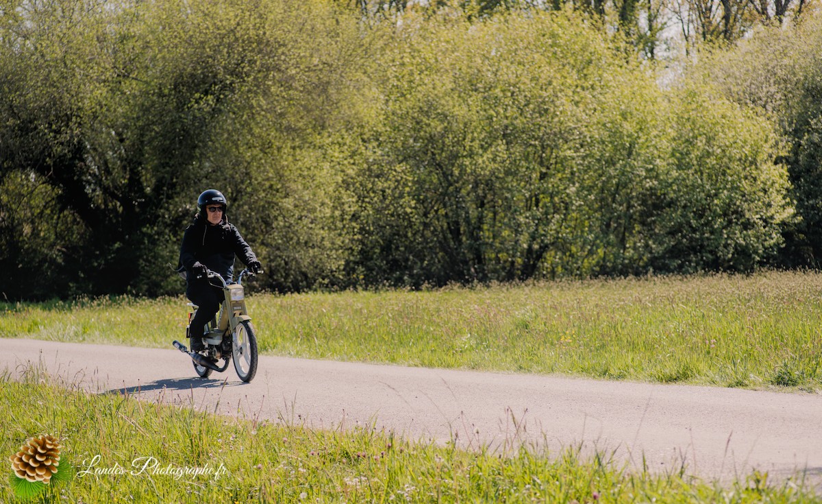 🛵 Soustons Mobs 2026 : Un Dimanche de Nostalgie et de Mélange 2-Temps à la Base de Laurens