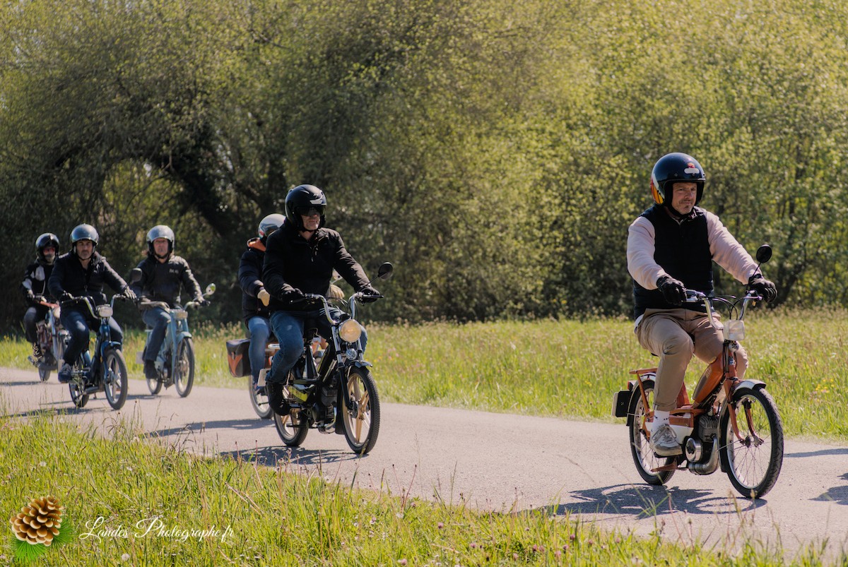 🛵 Soustons Mobs 2026 : Un Dimanche de Nostalgie et de Mélange 2-Temps à la Base de Laurens