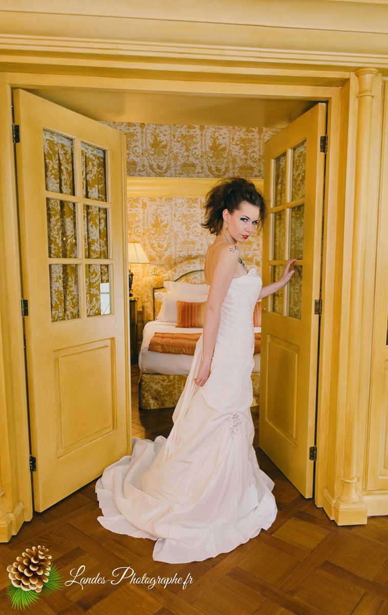Agnès au Chateau de Mirambeau
