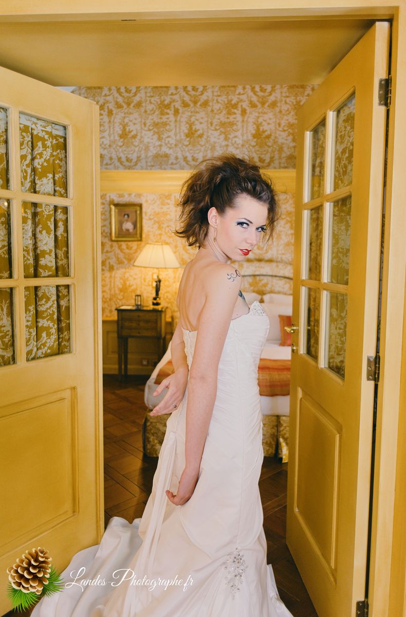 Agnès au Chateau de Mirambeau