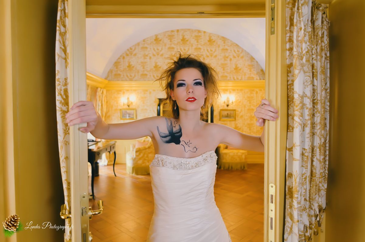 Agnès au Chateau de Mirambeau