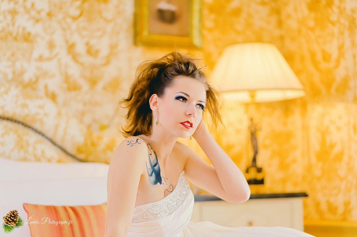 Agnès au Chateau de Mirambeau