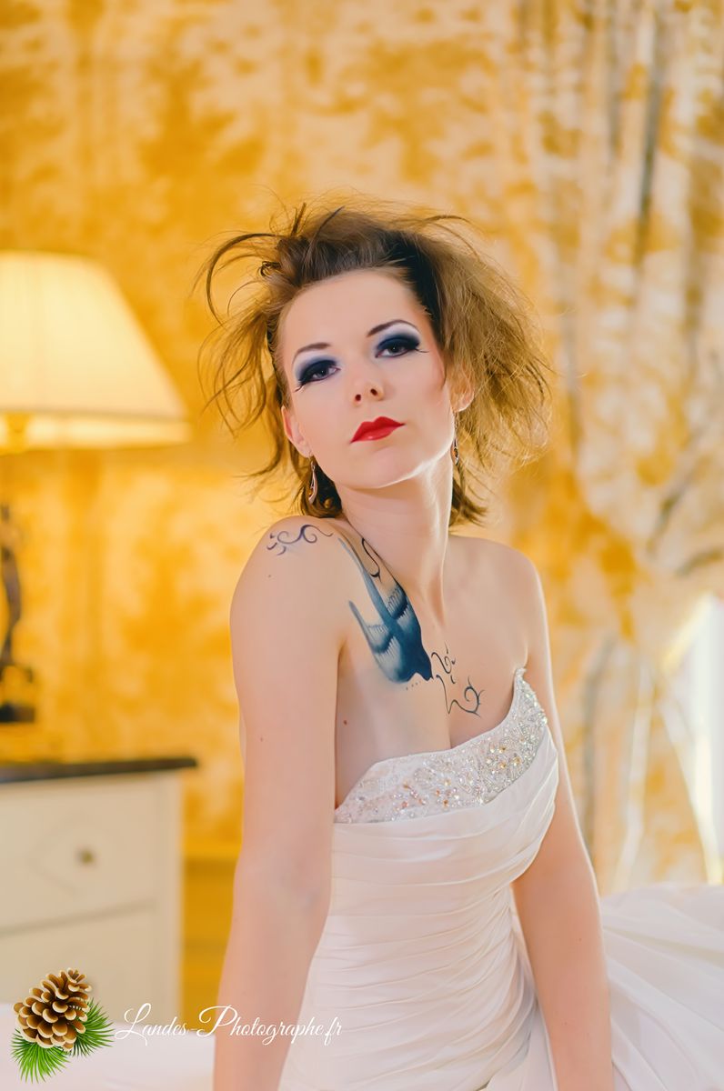 Agnès au Chateau de Mirambeau