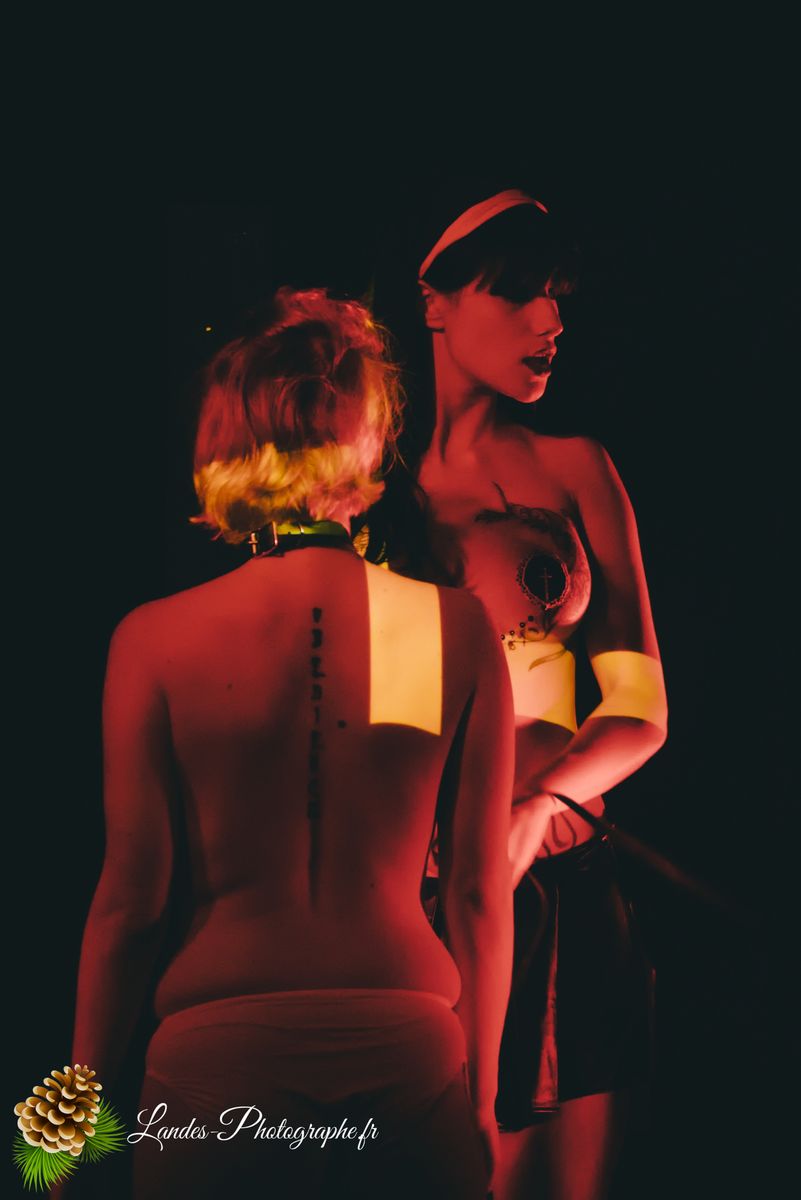 The Divine Ladies : Dans Tous Les Sens