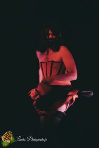 The Divine Ladies : Dans Tous Les Sens