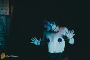 The Divine Ladies : Dans Tous Les Sens
