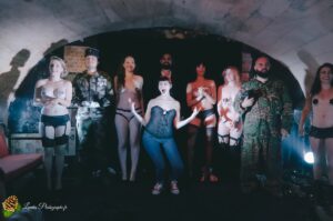 The Divine Ladies : Dans Tous Les Sens