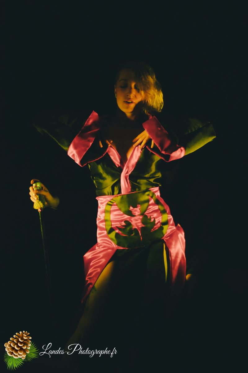 The Divine Ladies : Dans Tous Les Sens