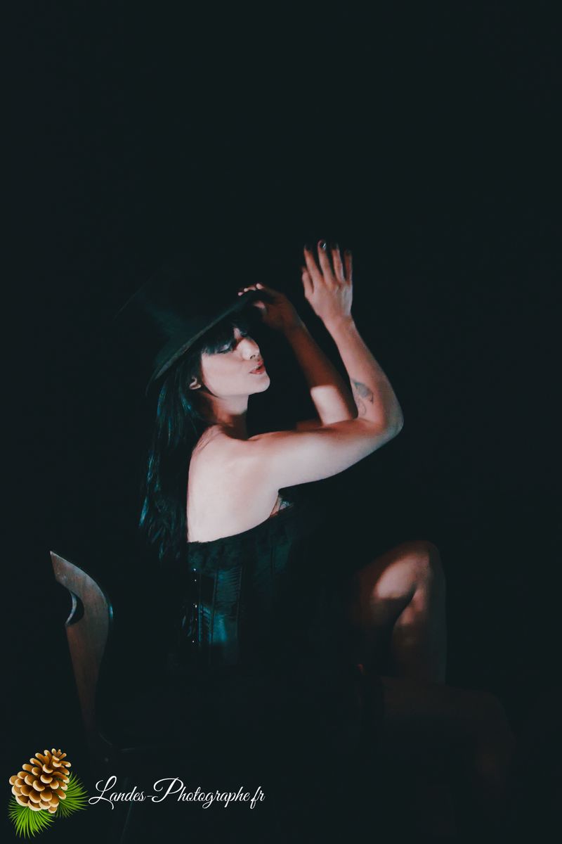 The Divine Ladies : Dans Tous Les Sens