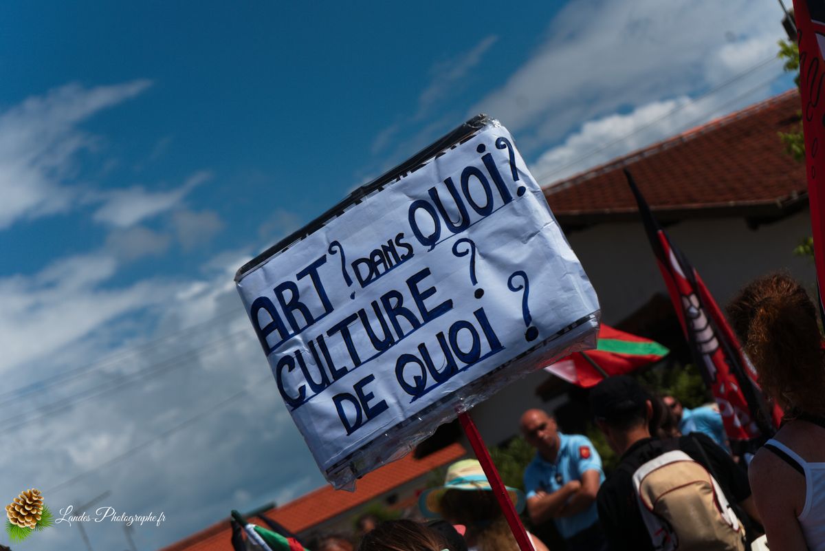 Manifestation pour l’abolition de la corrida à Saint-Vincent-de-Tyrosse