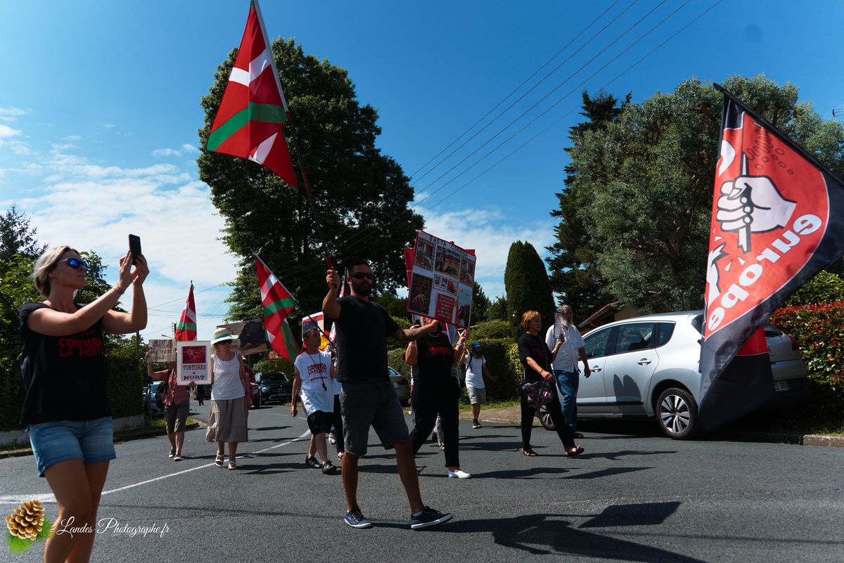 Manifestation pour l’abolition de la corrida à Saint-Vincent-de-Tyrosse