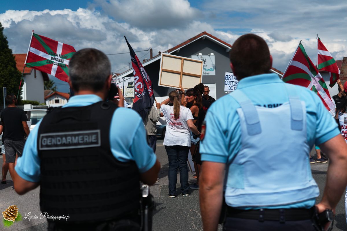 Manifestation pour l’abolition de la corrida à Saint-Vincent-de-Tyrosse