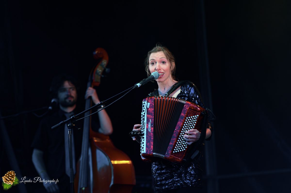 Liz Cherhal en concert au Festival En Bonne Voix 2013