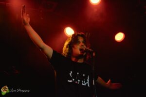 Hirsut’ en concert au BT59 à Bègles