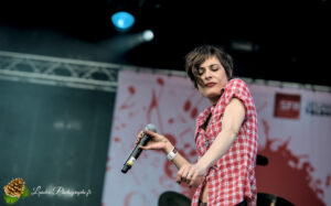If The Kids en concert au Festival Garorock 2012