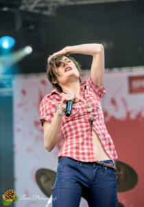 If The Kids en concert au Festival Garorock 2012