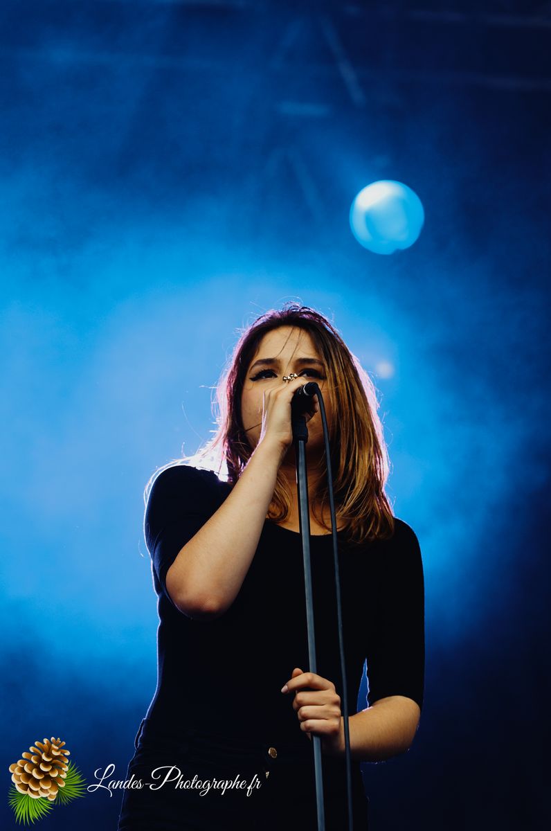 Izia en concert au Festival Garorock 2012