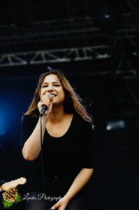 Izia en concert au Festival Garorock 2012