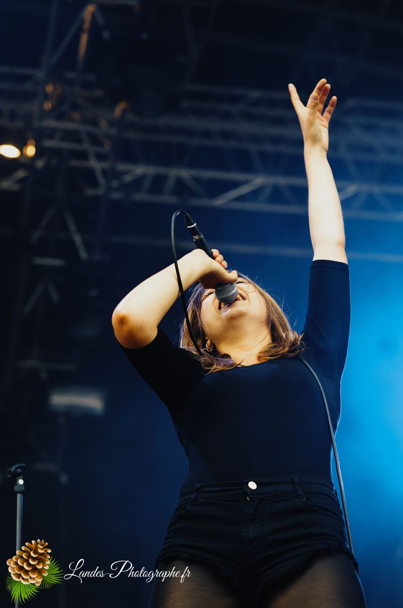 Izia en concert au Festival Garorock 2012