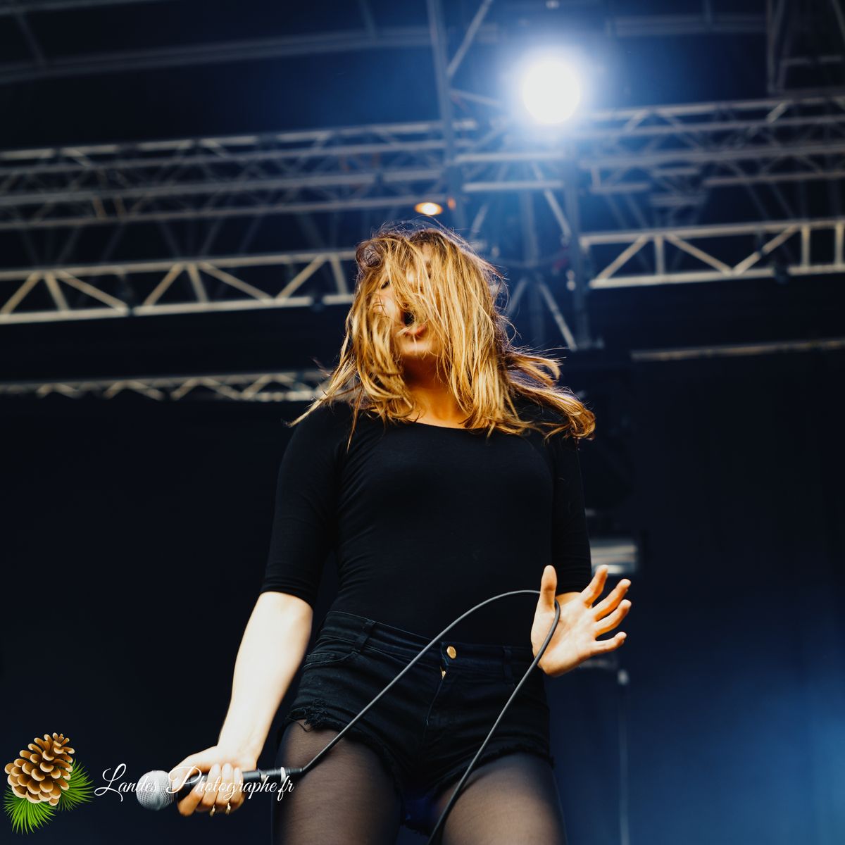 Izia en concert au Festival Garorock 2012