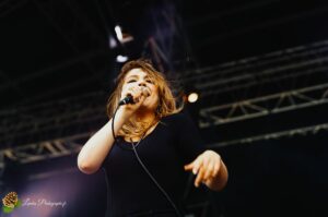 Izia en concert au Festival Garorock 2012
