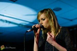 Fredrika Stahl en live à la Rock School Barbey de Bordeaux