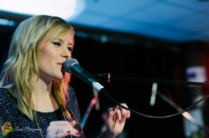 Fredrika Stahl en live à la Rock School Barbey de Bordeaux