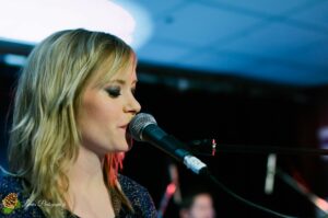 Fredrika Stahl en live à la Rock School Barbey de Bordeaux