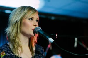 Fredrika Stahl en live à la Rock School Barbey de Bordeaux