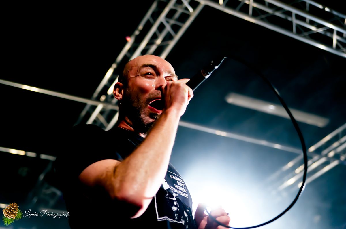 Lofofora en concert au Big Fuzz de Jonzac 2012