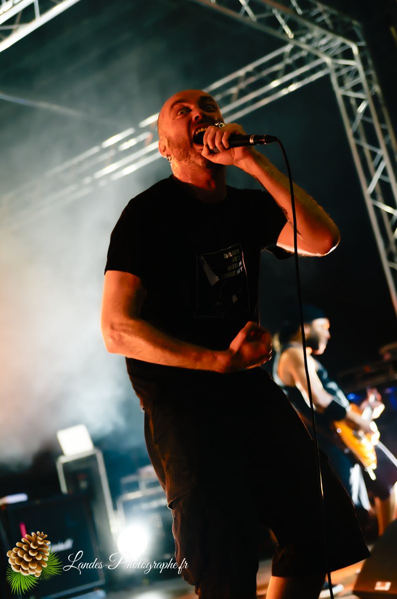 Lofofora en concert au Big Fuzz de Jonzac 2012
