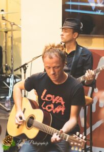 Superbus en showcase au Virgin Megastore de Bordeaux