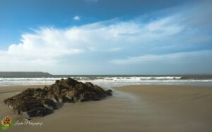 Plage de Trez Rouz après le passage de la tempête Claudio
